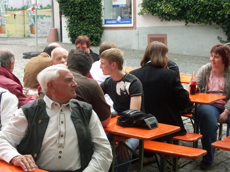 07.06.2009: Chor beim Maifest in Zwingenberg